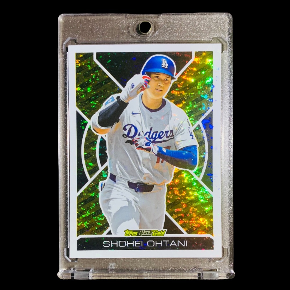 SHOHEI OHTANI - GOLD REFRACTOR - TOPPS BASEBALL CARD - LA DODGERS 4x MVP